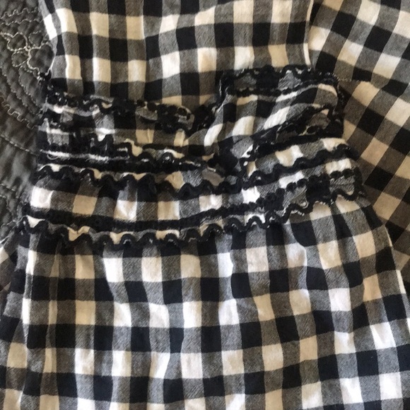 J.crew- black & white Gingham blouse-0 - Picture 2 of 16